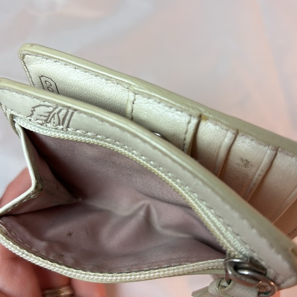 Coach White Wallet with Silver Rose - Picture 5 of 8